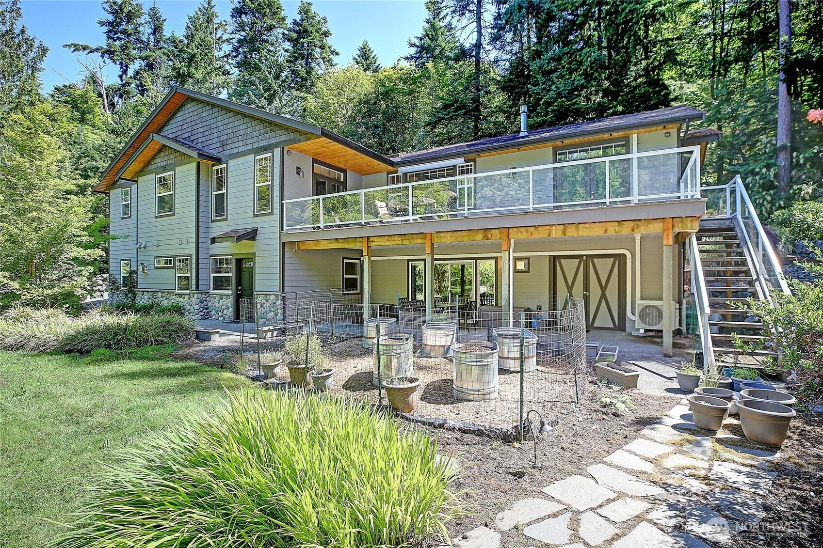 628 N Sunset Drive — photo