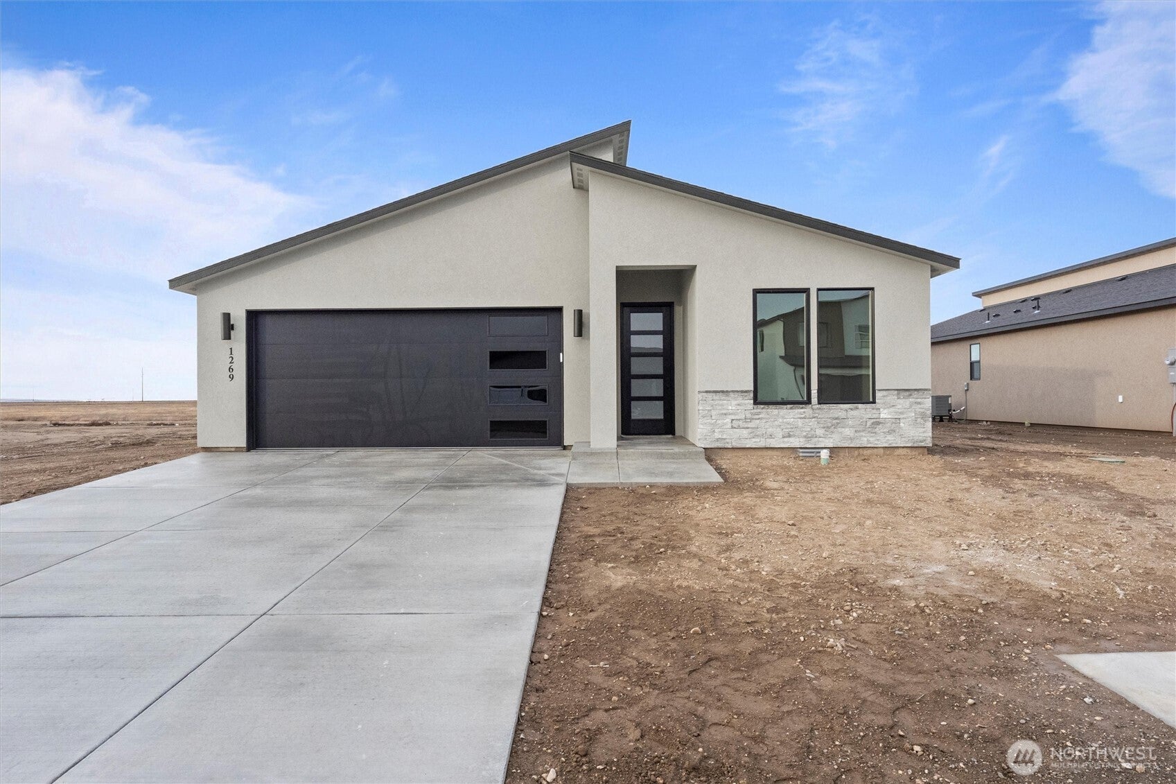 1269 E Mt Hood Street — photo