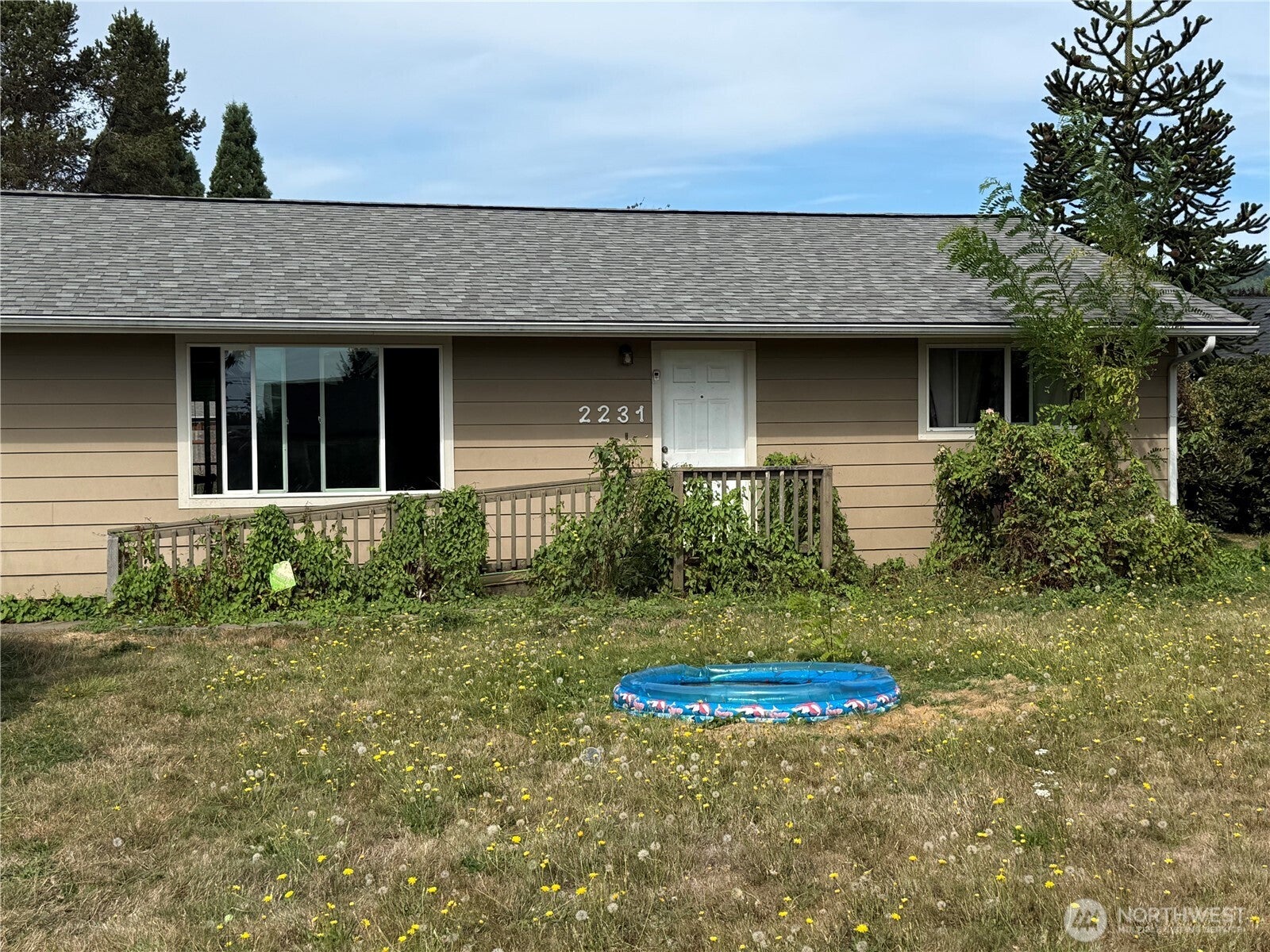 2231 46th Avenue — photo