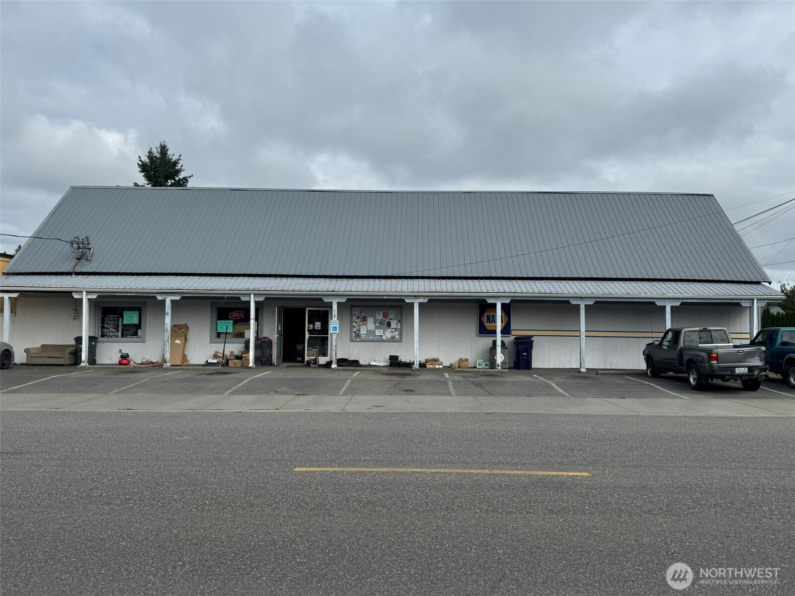 705 Emens Street — photo