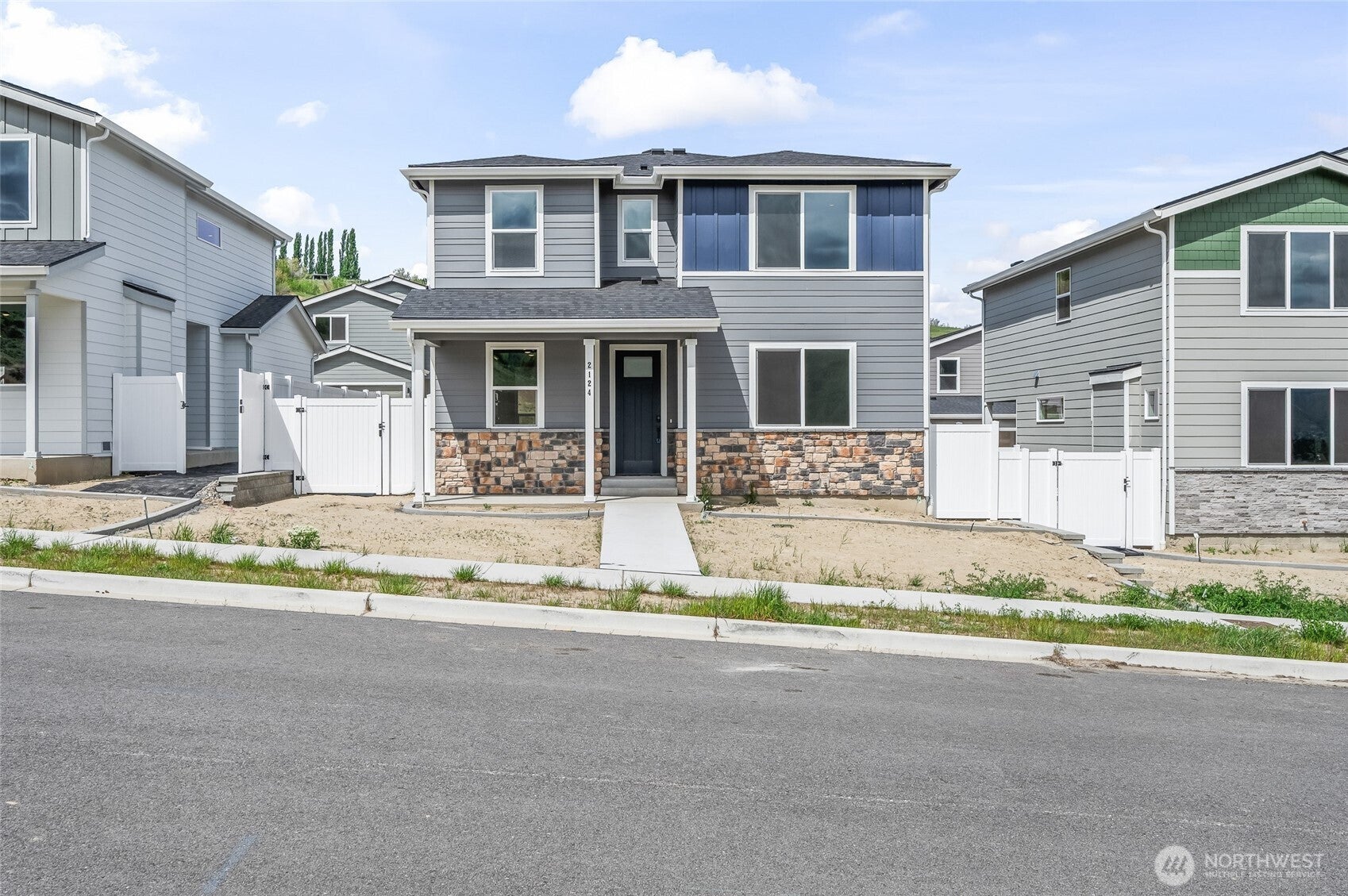 2124 Plumridge Court — photo