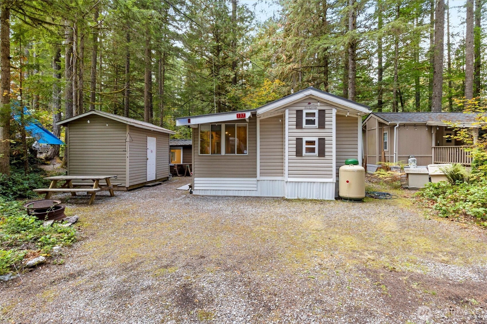 137 Jasper Trail — photo