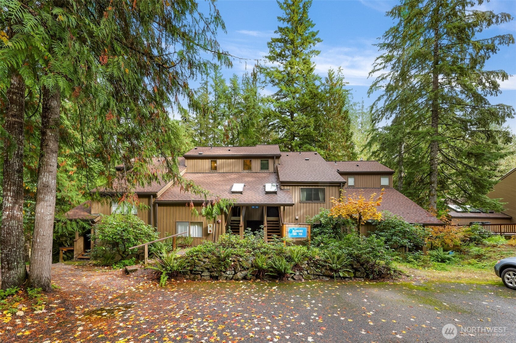 10500 Mt Baker Hwy 704 — photo
