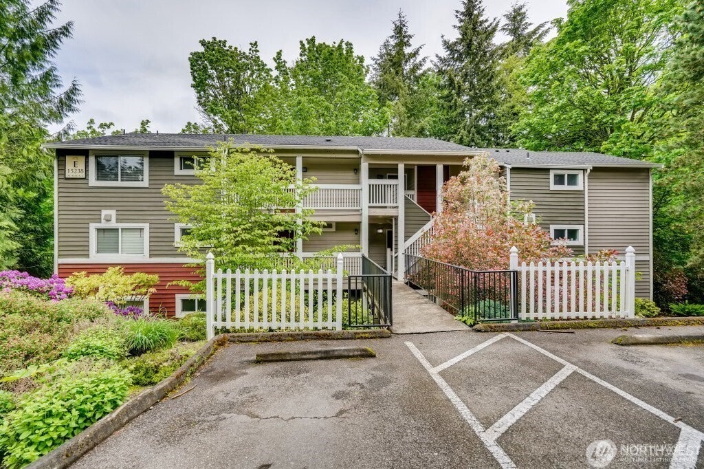 15238 SE 43rd Court E301 — photo