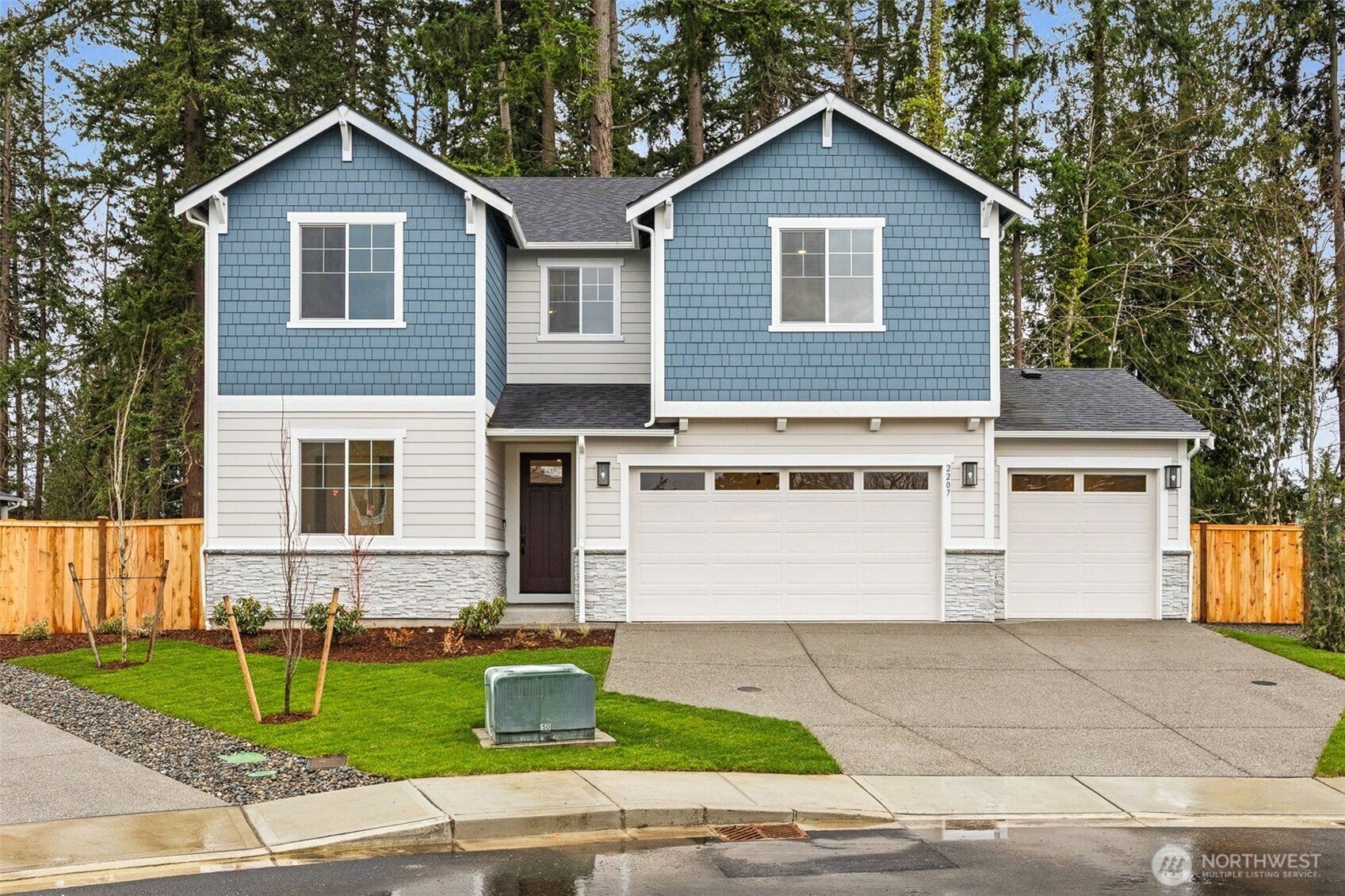 2207 Oak Court 8 — photo