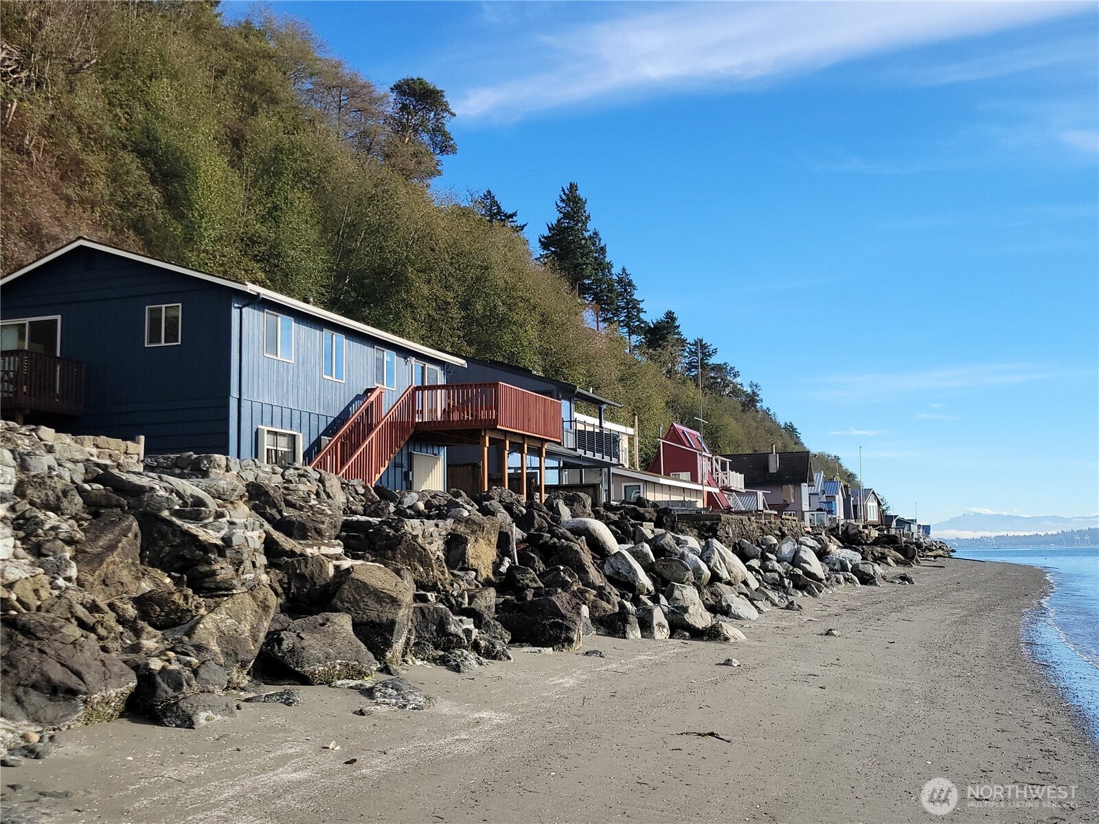 10 S Beach Drive — photo