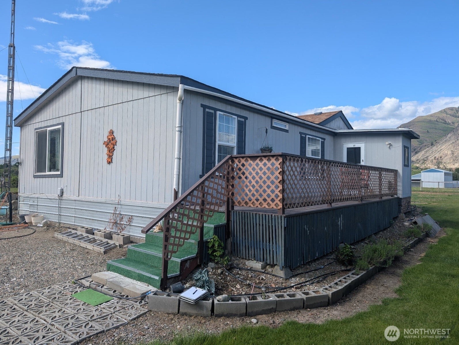 12 Moonlight Drive — photo