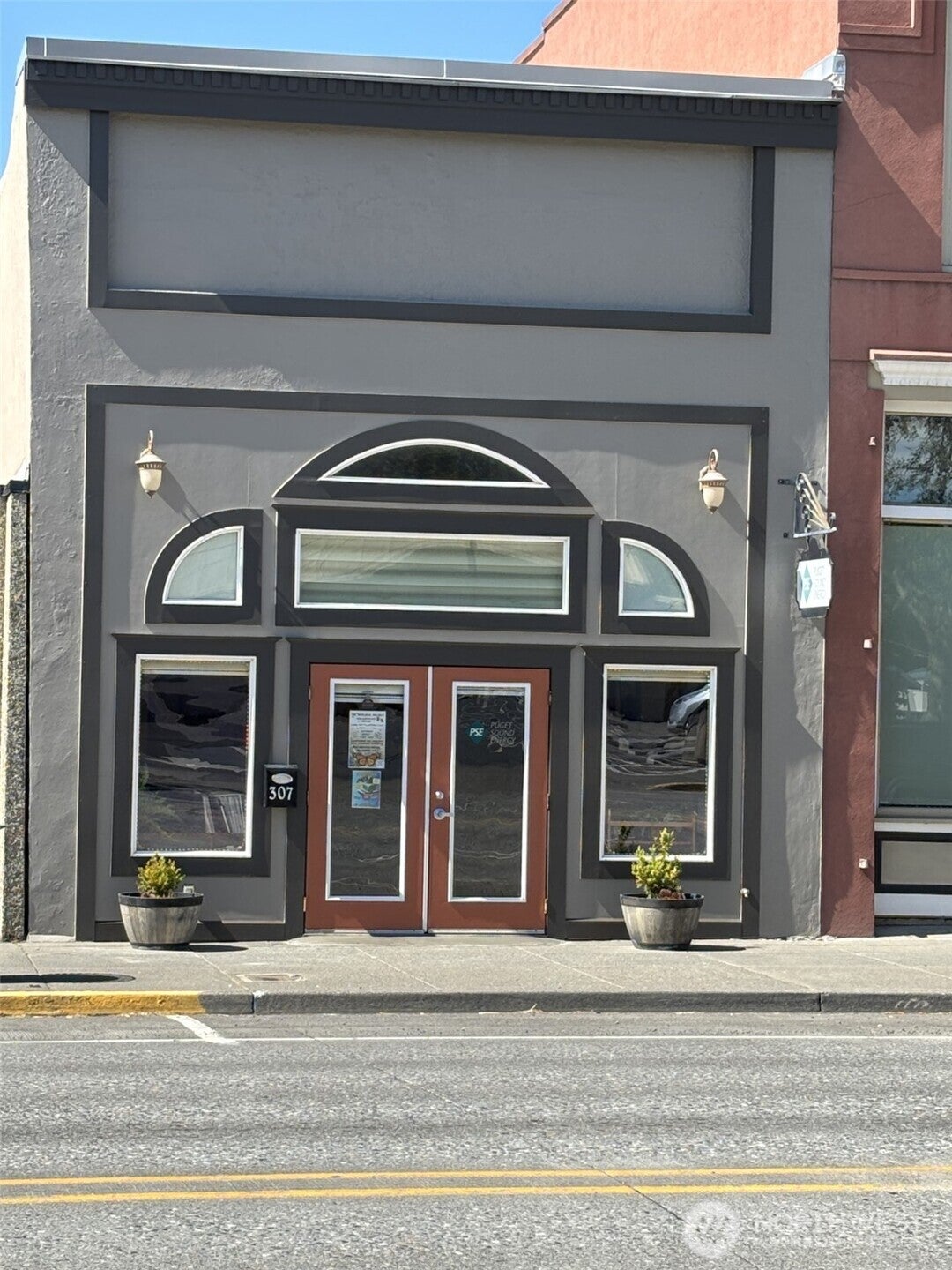 307 E Main Street — photo