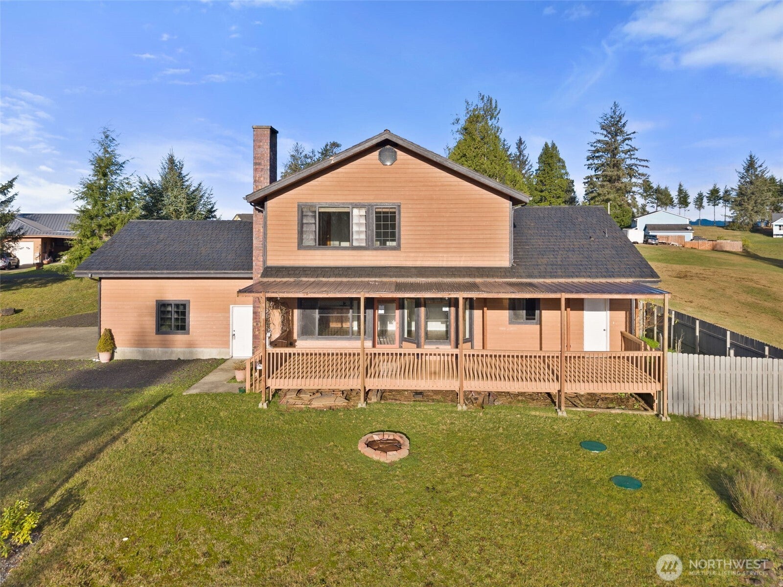 15 Spruce Lane — photo
