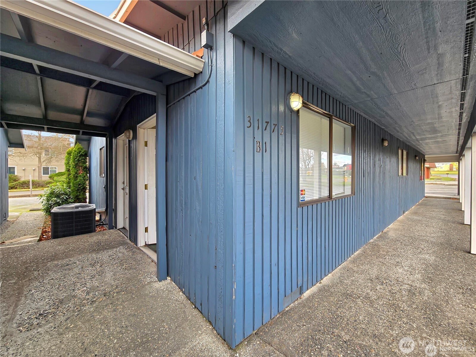 31775 SR 20 B1 — photo