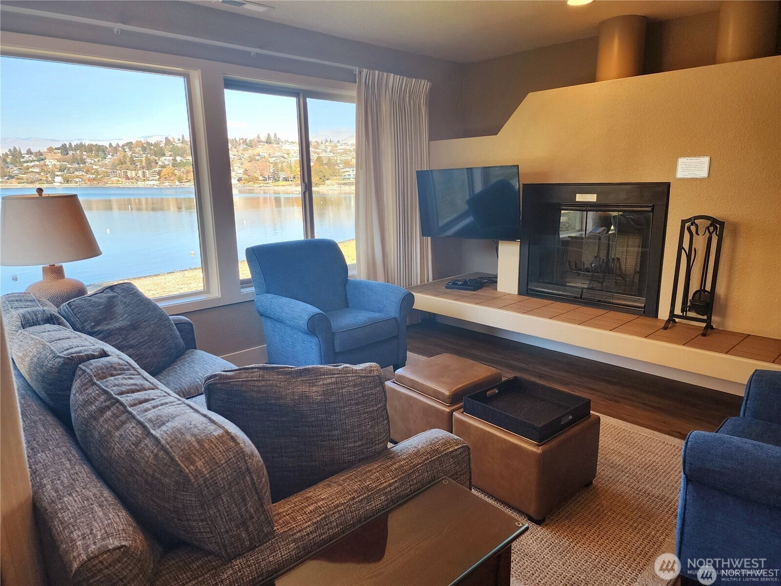 1 Beach 561-B — photo