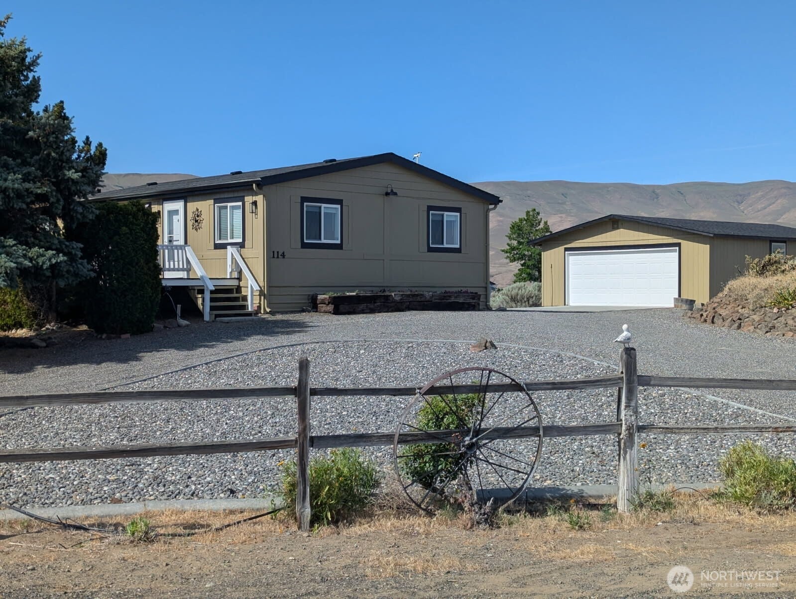 114 Yucca Place SW 482483 — photo