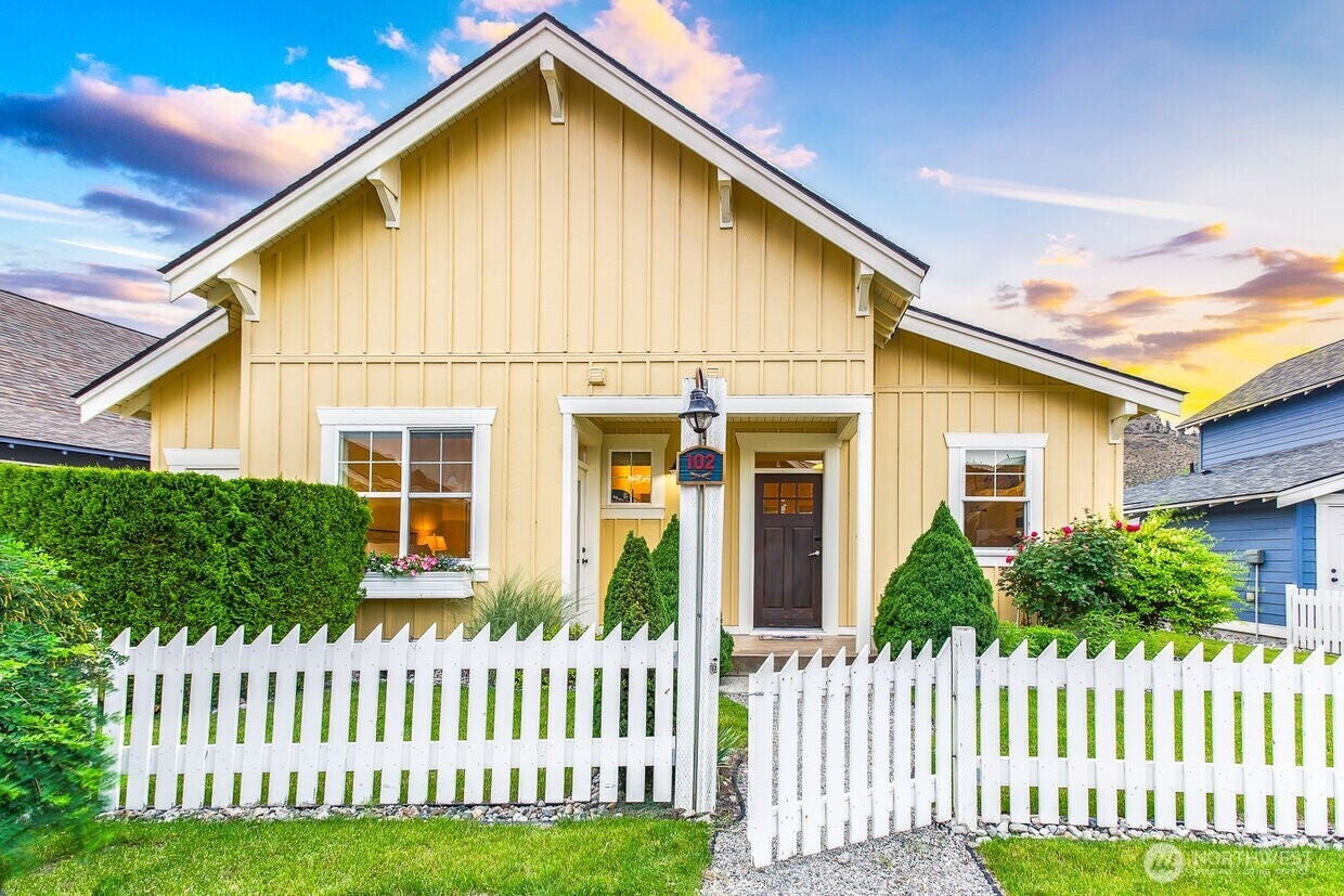102 Shenanigan Lane — photo