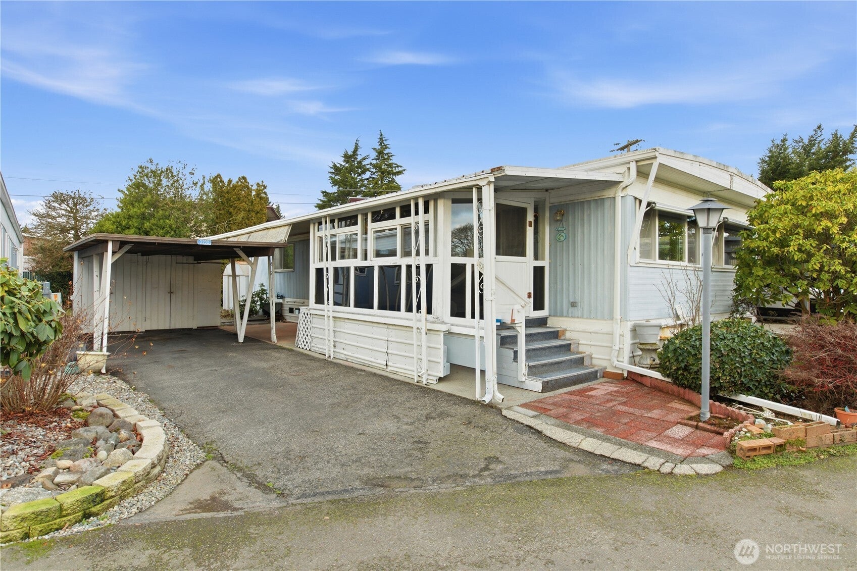 3230 Bow Lake Drive S 007 — photo