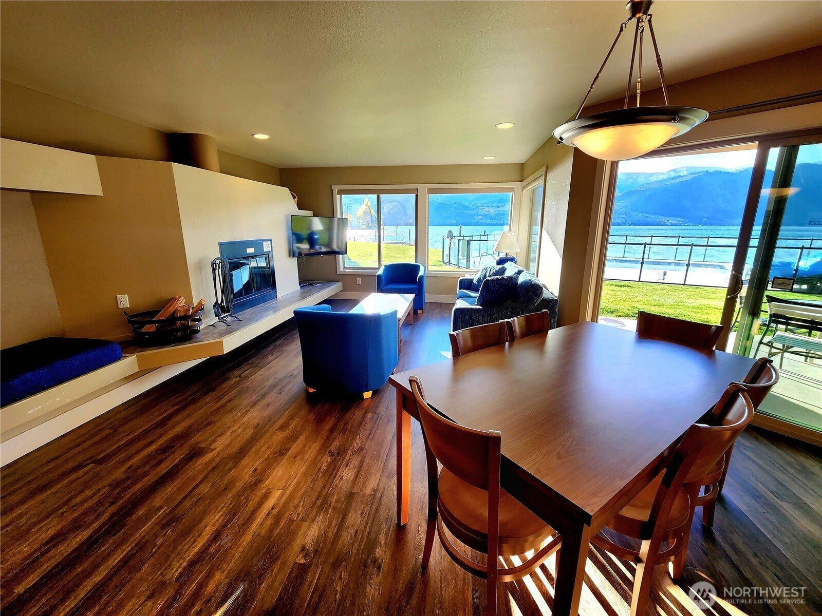 1 Lakeside 704-H — photo