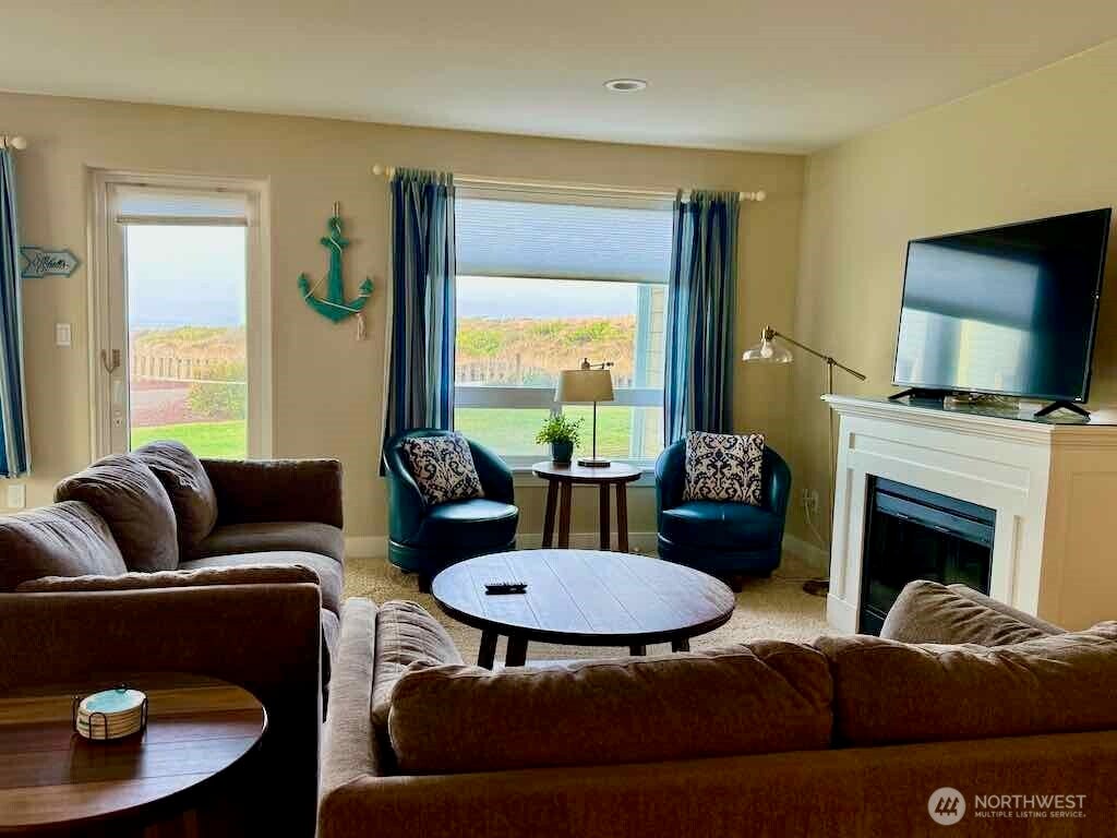 1600 W Ocean Avenue 910 — photo
