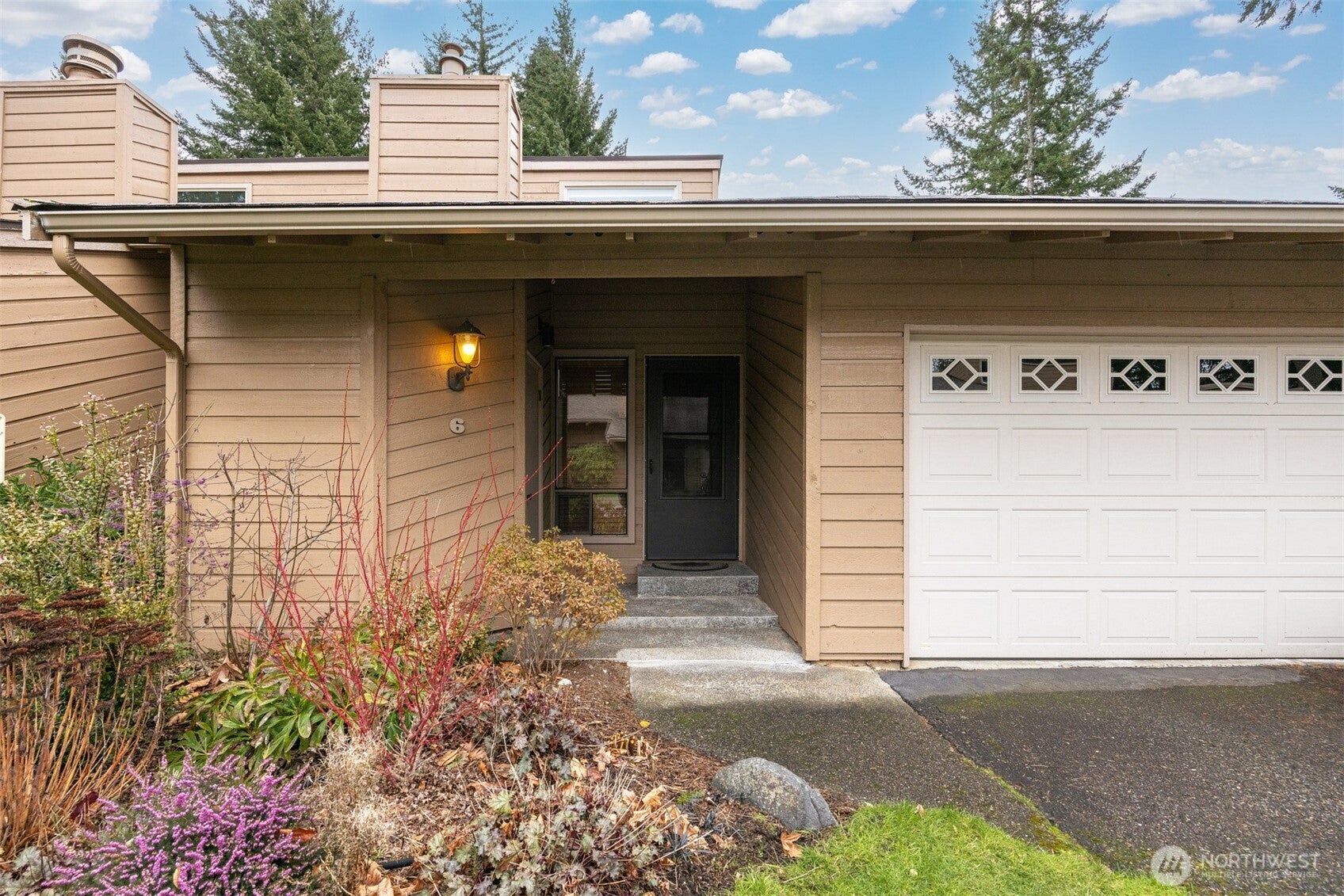2400 Princeton Court 6 — photo