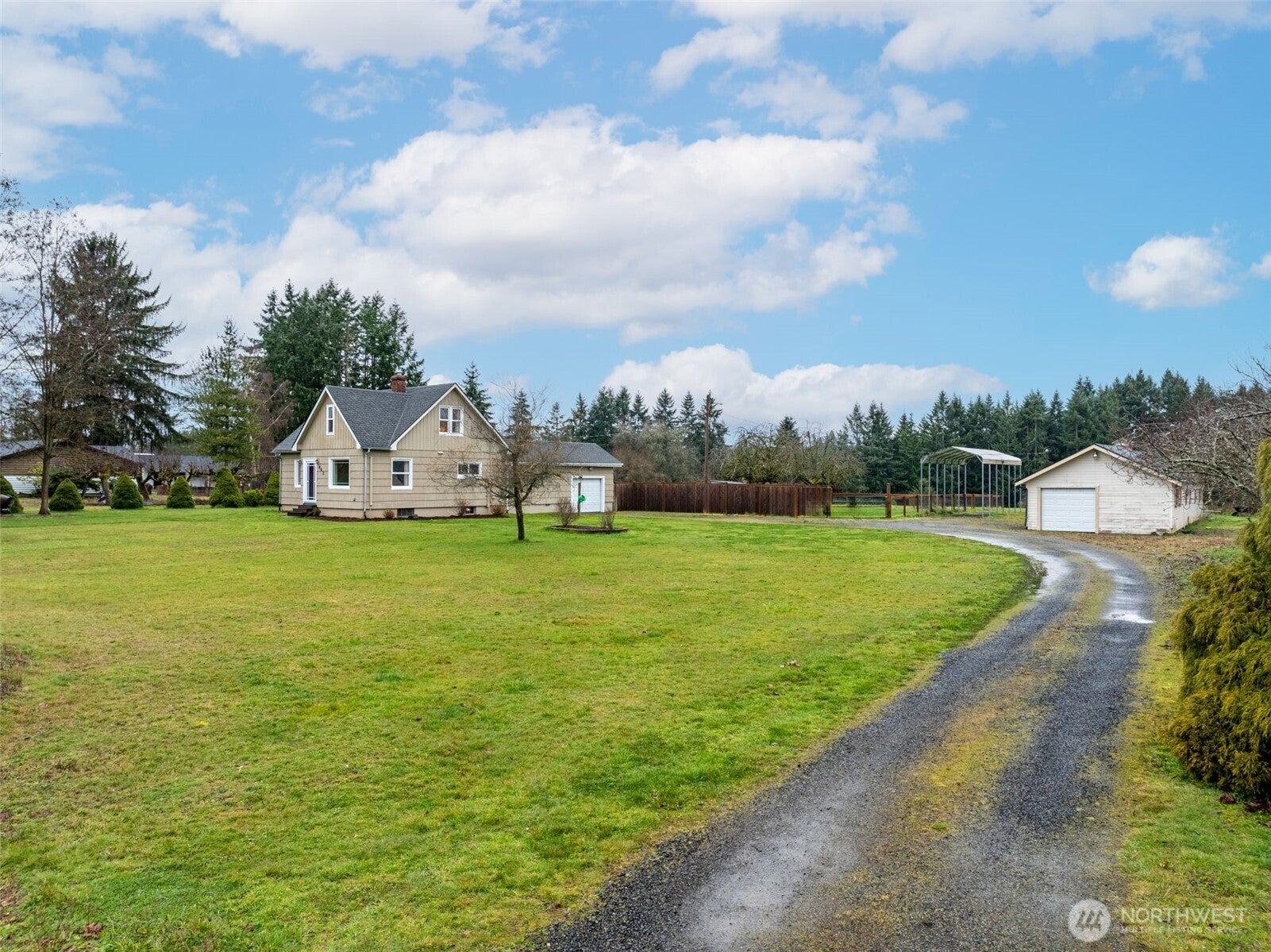 862 King Road — photo
