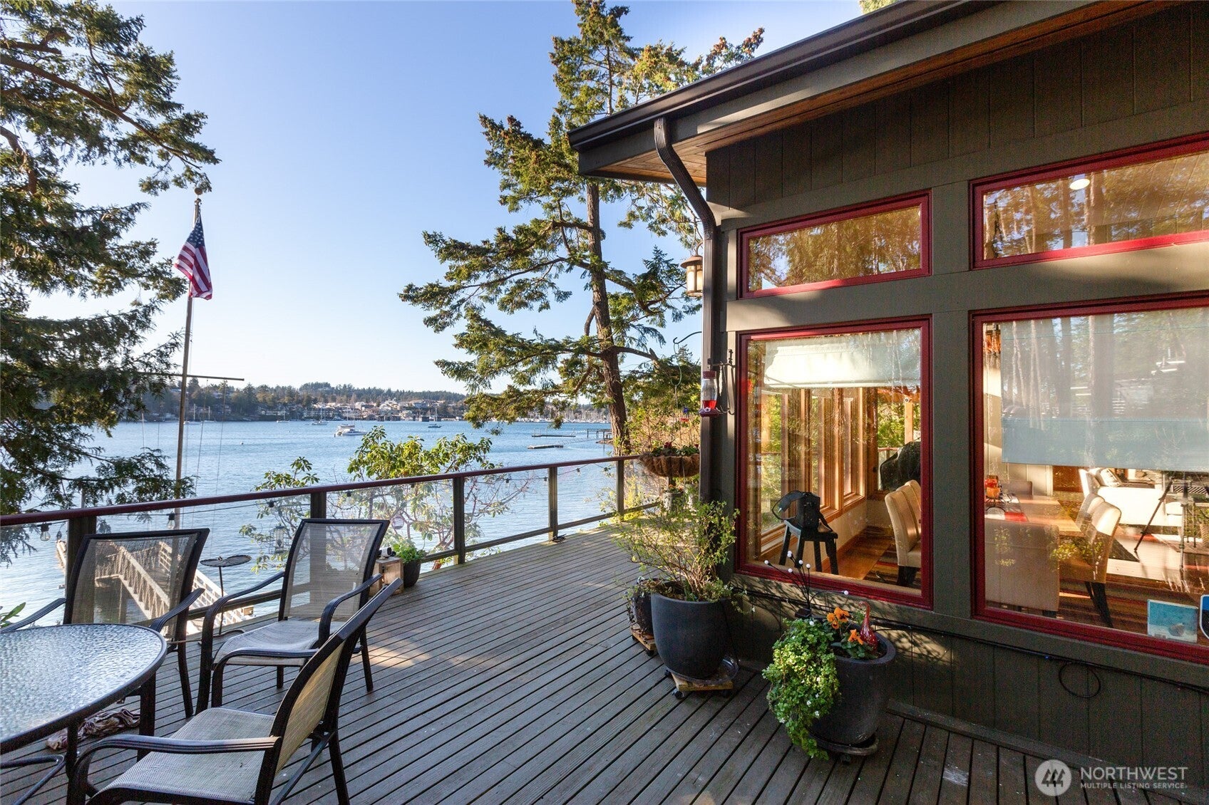 3 Brown Island — photo