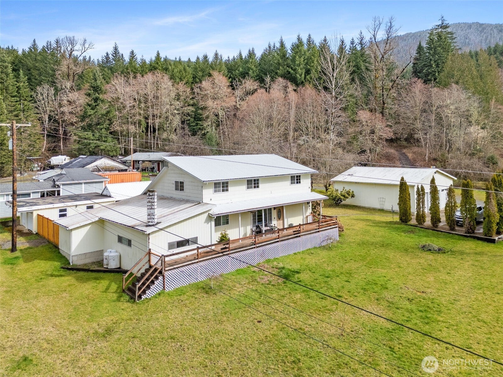 545 Davis Lake Rd — photo