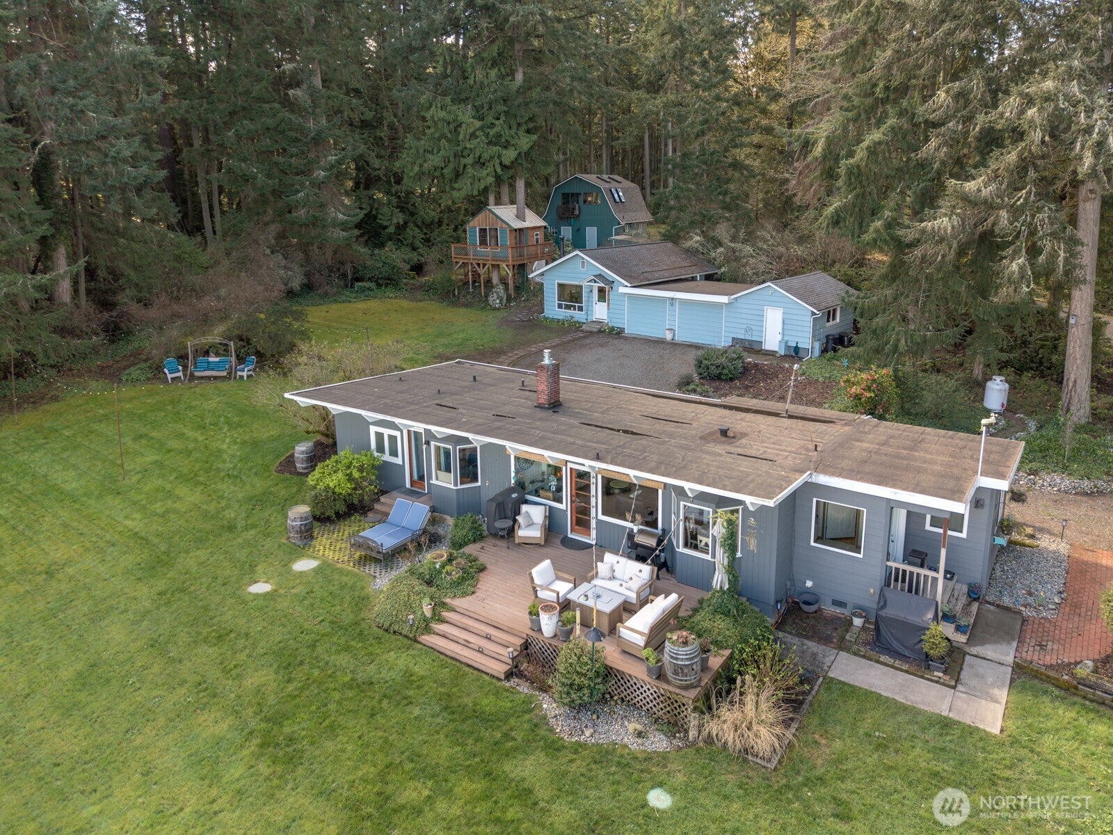 9513 Villa Beach Road — photo