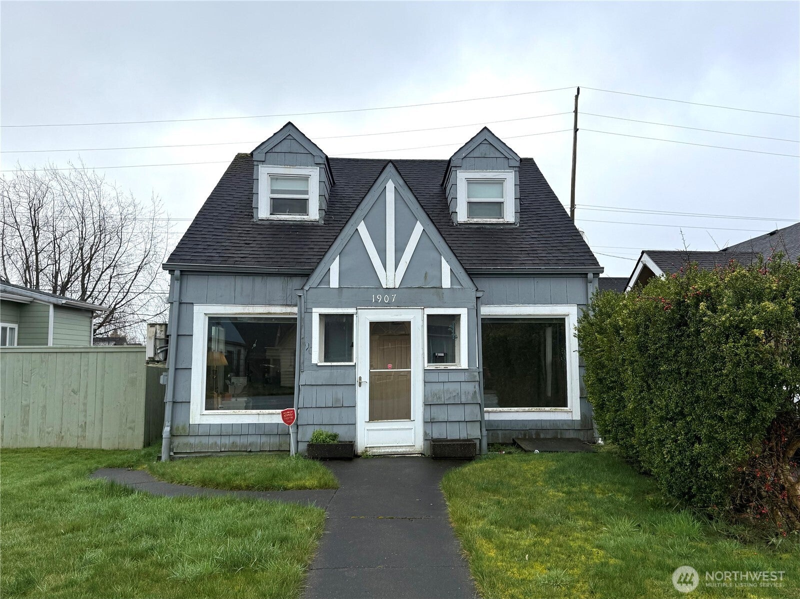 1907 Simpson Avenue — photo