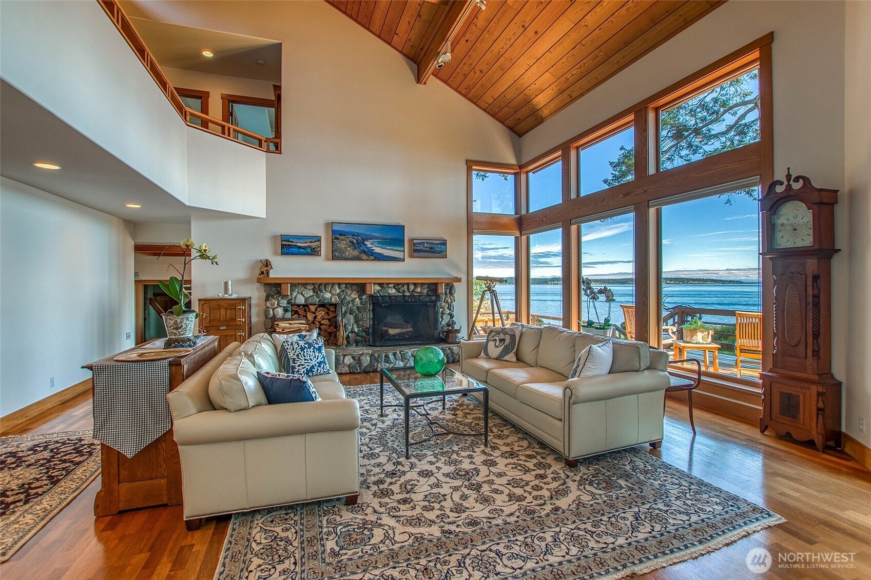 285 Raptor Road — photo