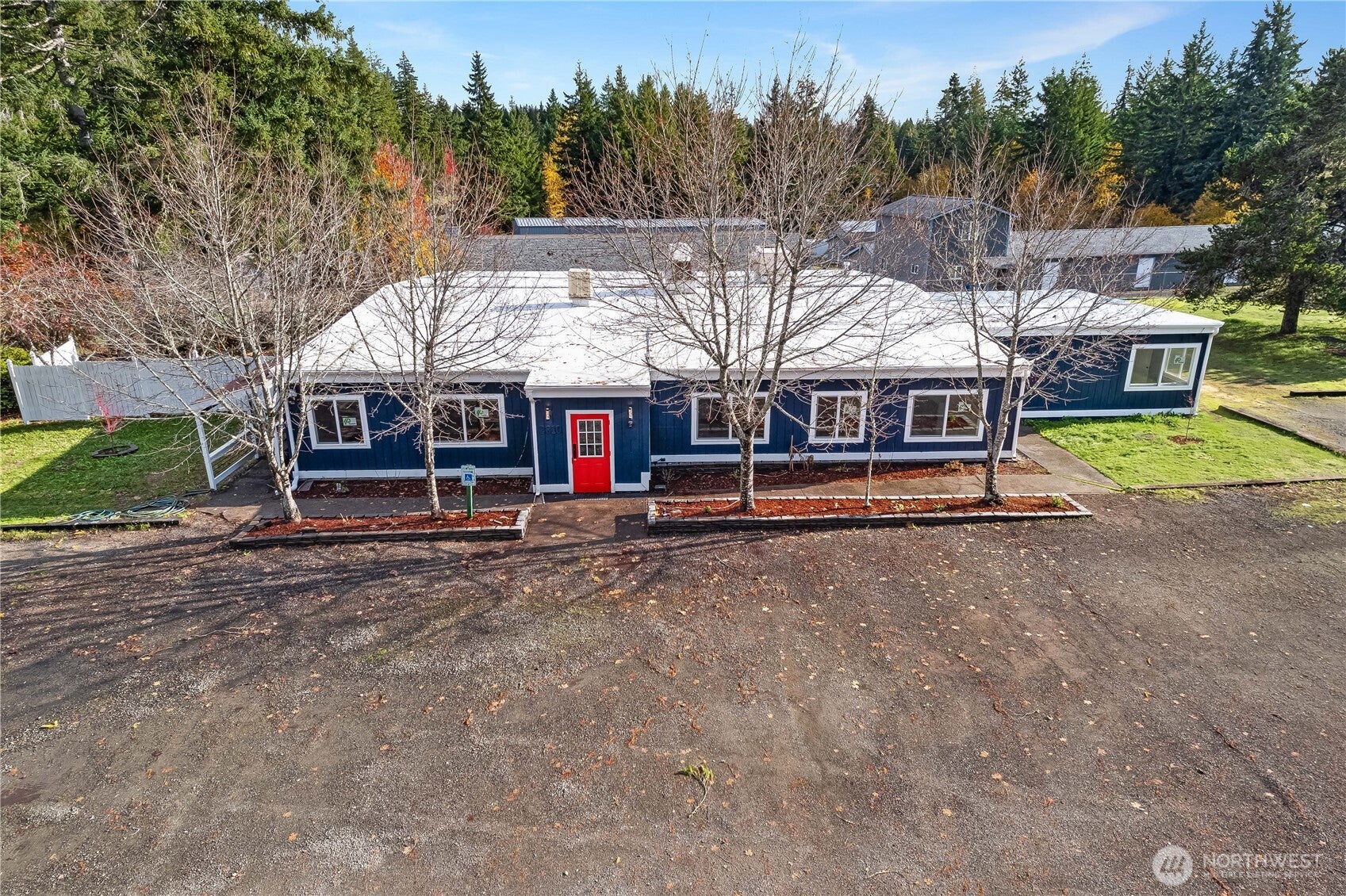 2810 E Spencer Lake Road — photo