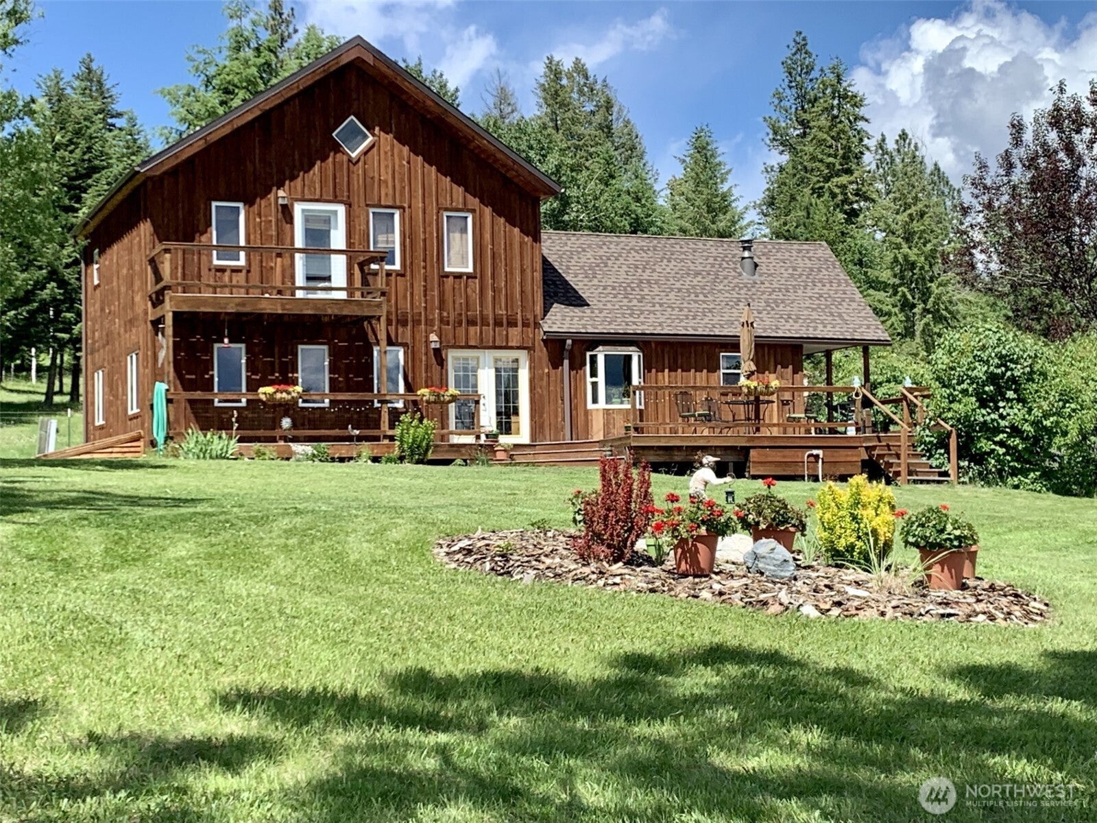 35 Low Ridge Road — photo