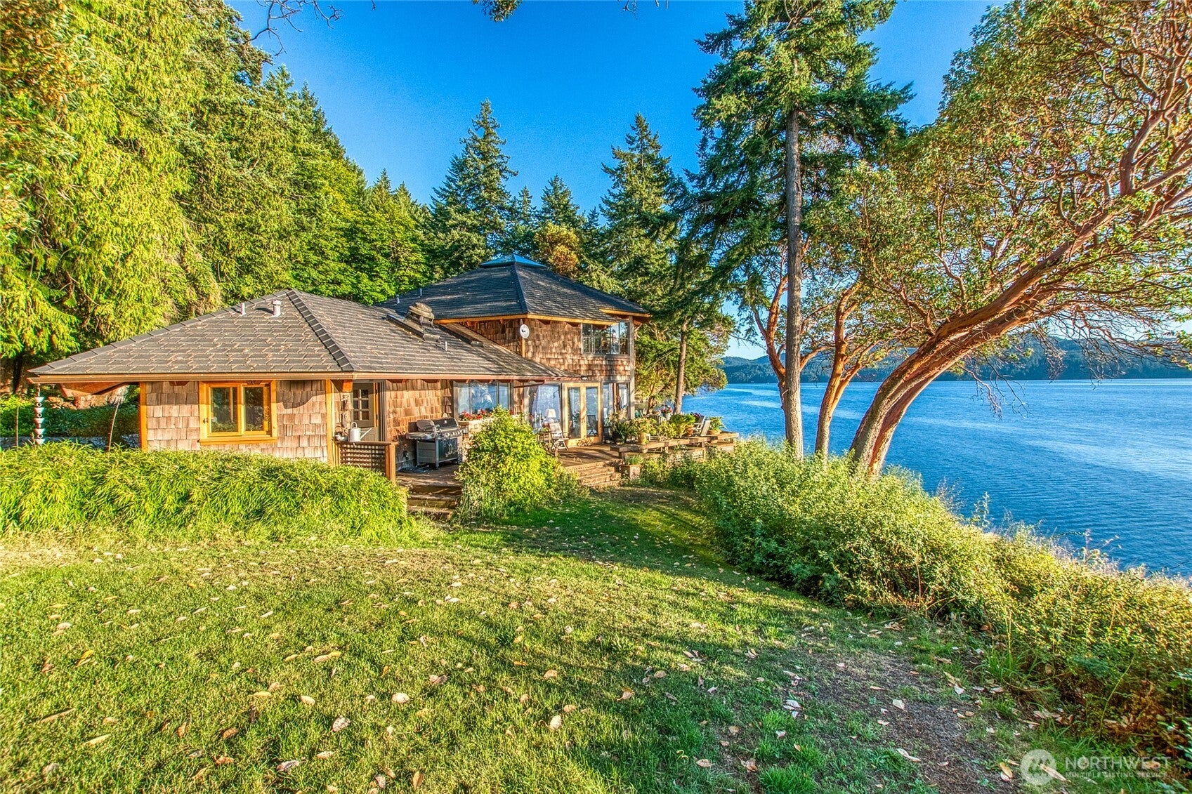 Home in Orcas Island, WA 98245 — photo 2
