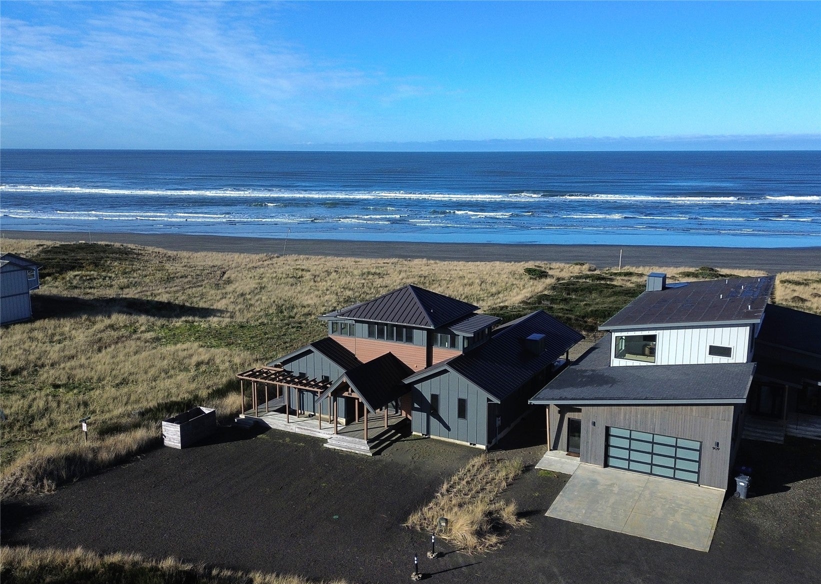 911 Dune Crest — photo