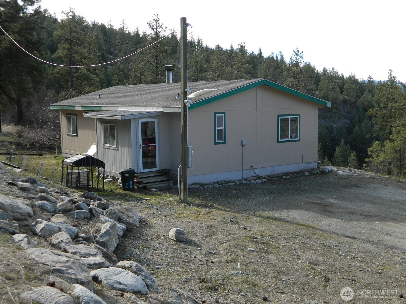 28 Ridgeline Road — photo