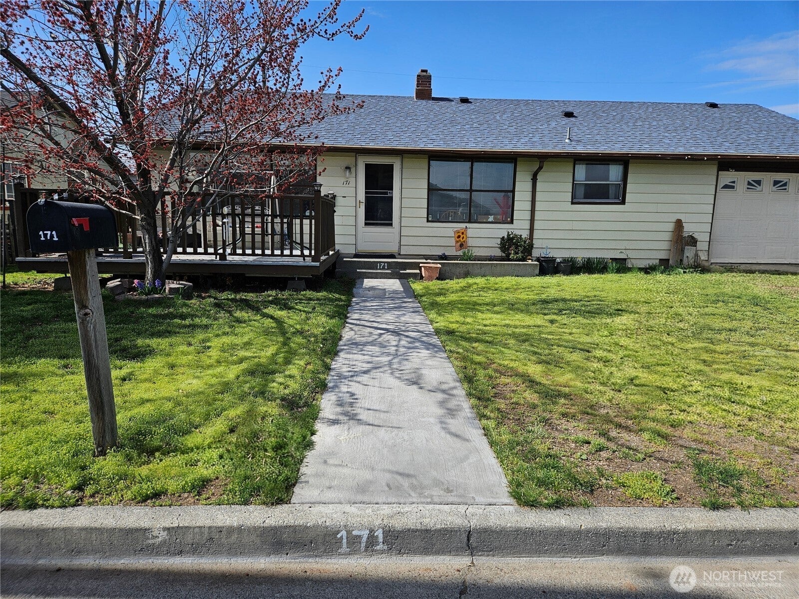 171 Ivy Street SE — photo