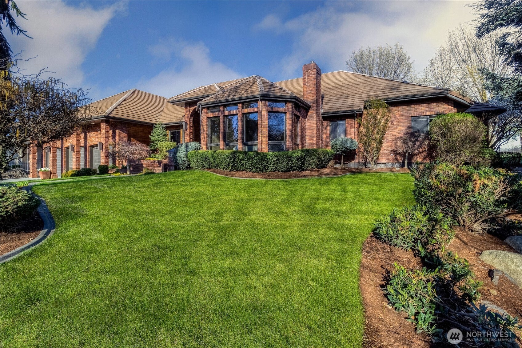 2245 Crosshaven Drive — photo