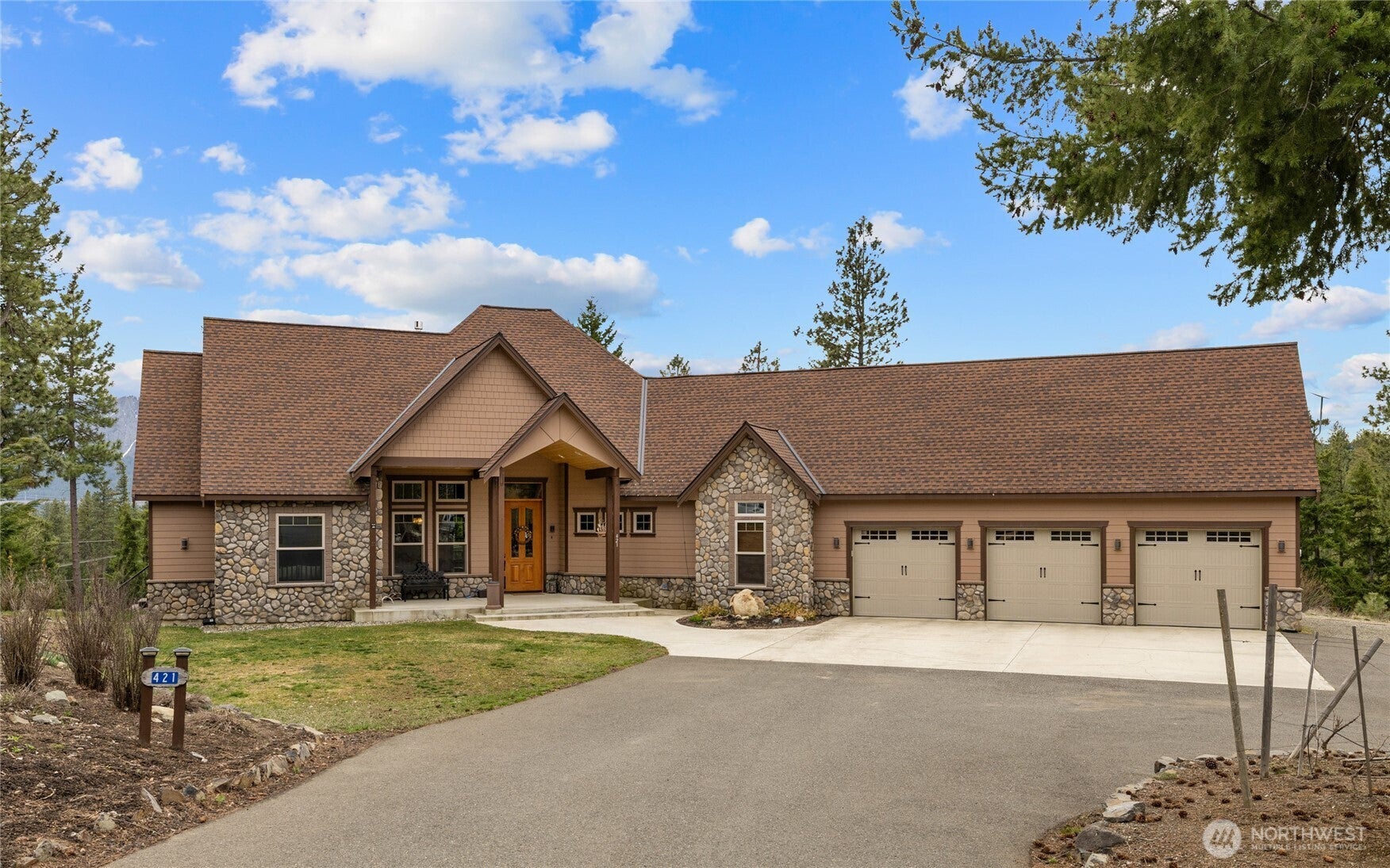 421 Meadow Ridge Drive — photo