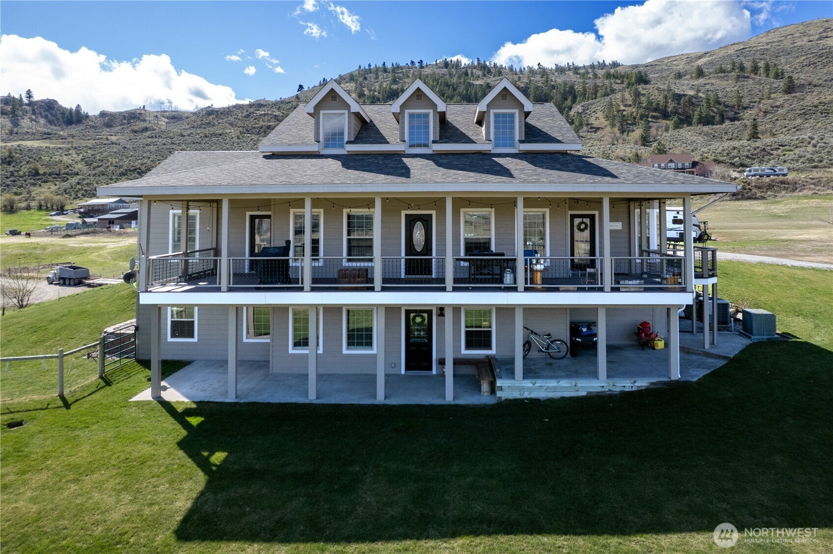 31 Rooster Flats — photo
