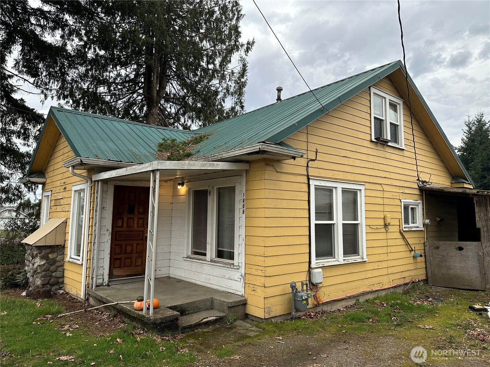 1406 Harrison Avenue — photo