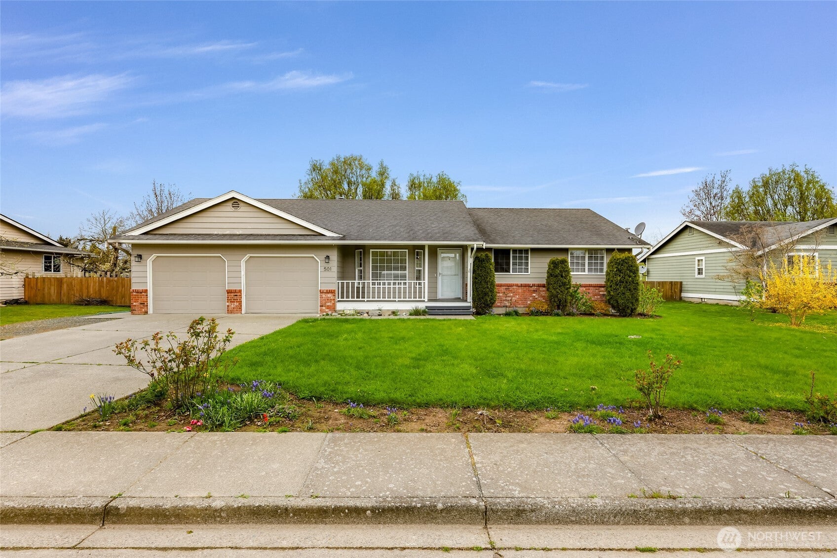 501 Shuksan Way — photo