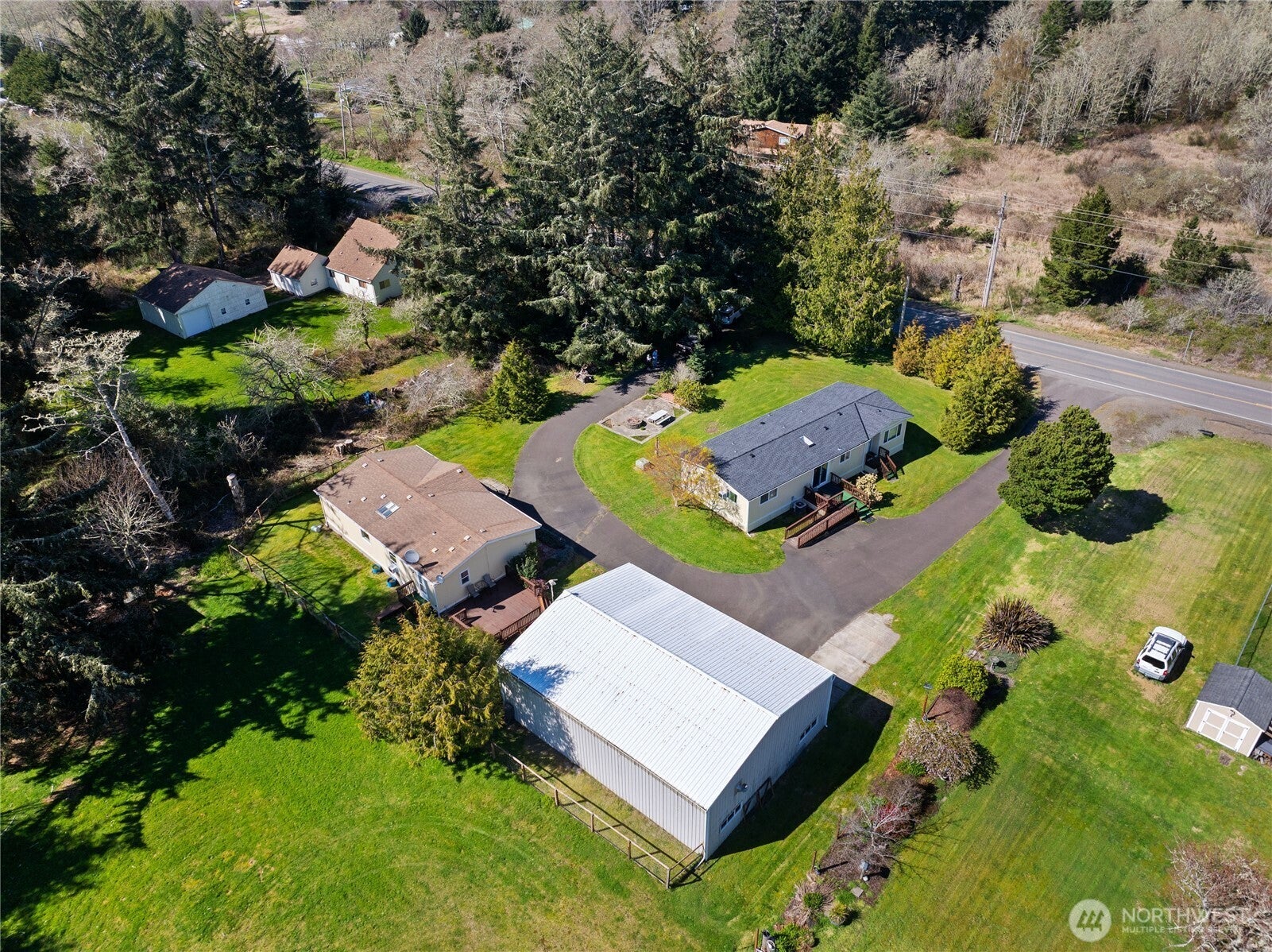 2512 Sid Snyder Drive — photo