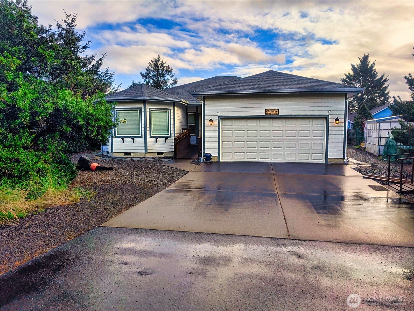 258 N Razor Clam Drive SW — photo
