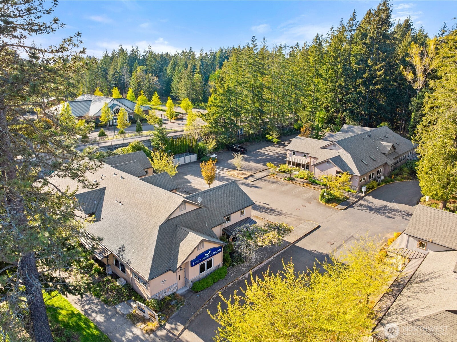 3910 Martin Way Way E — photo