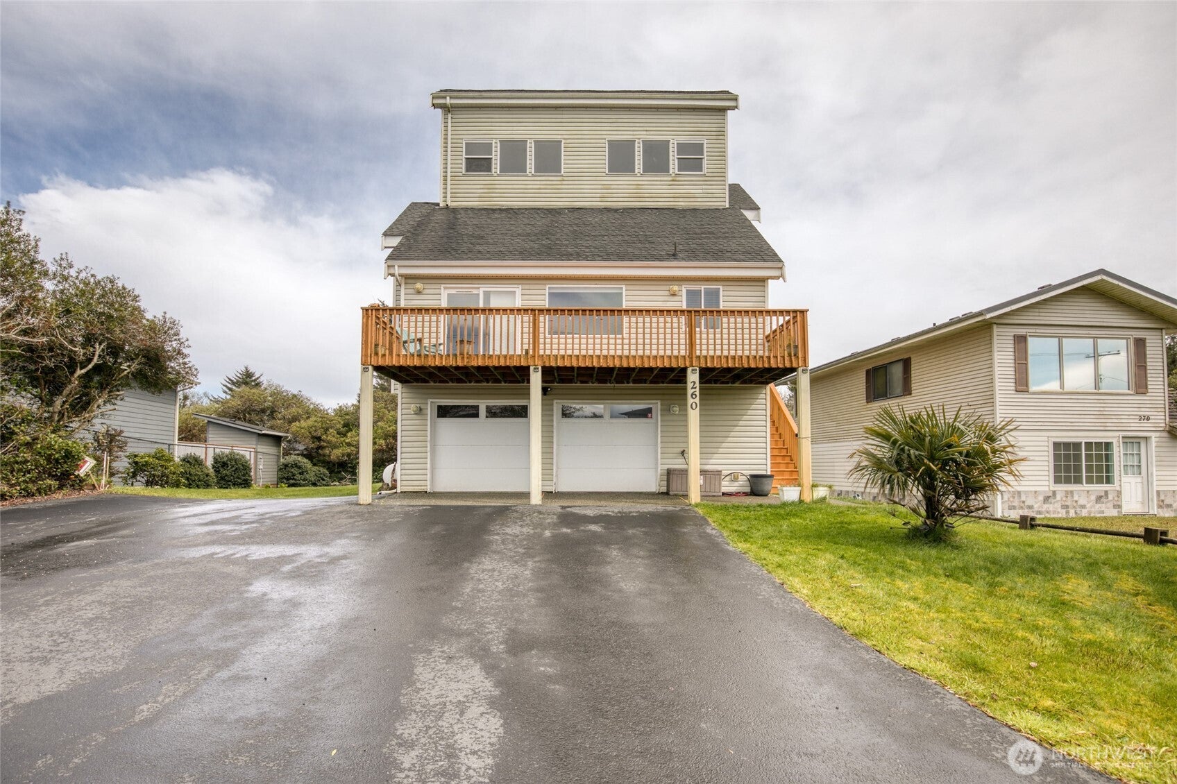 260 Ocean Shores Boulevard SW — photo