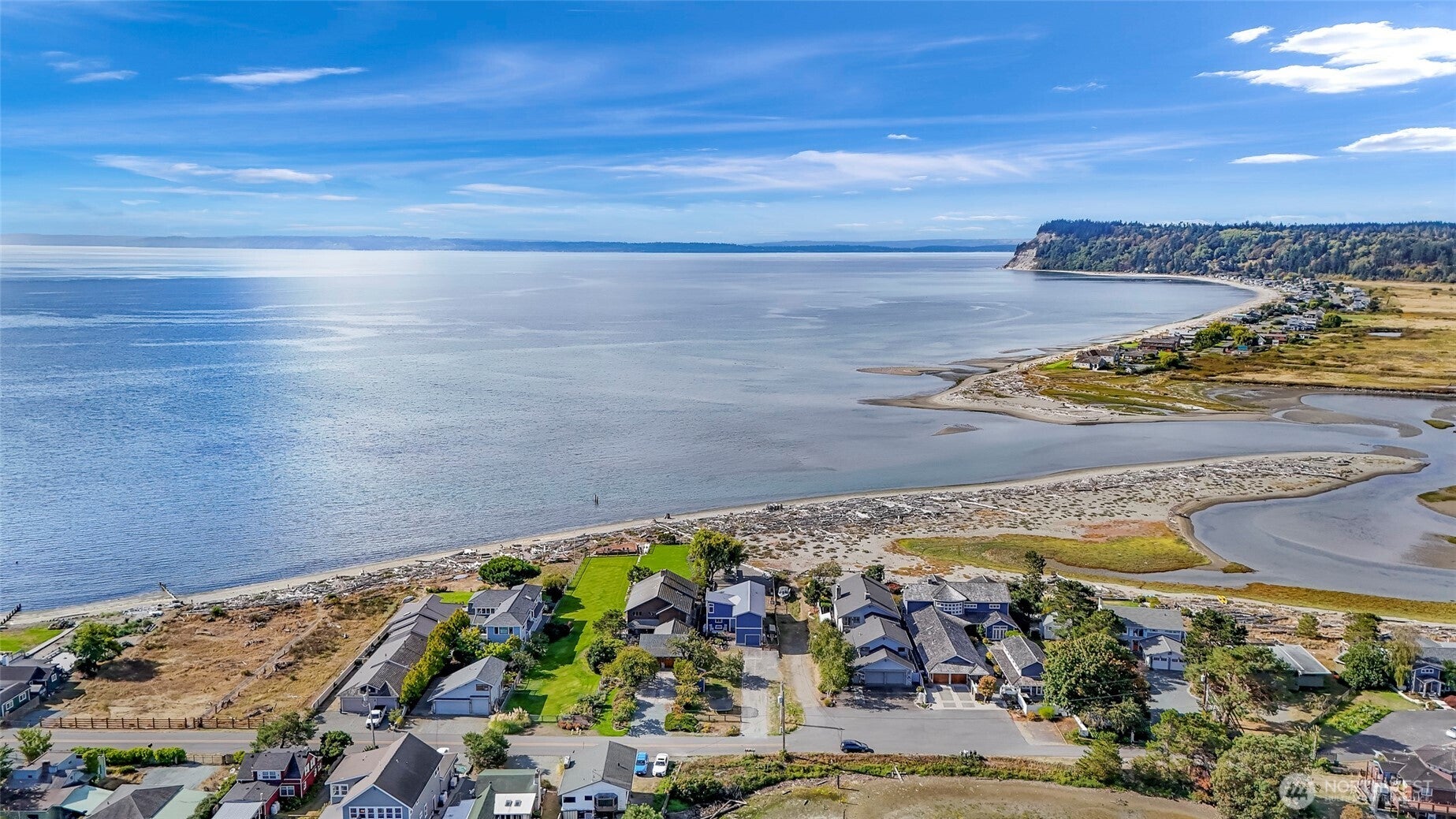 2402 Sunlight Beach Road — photo