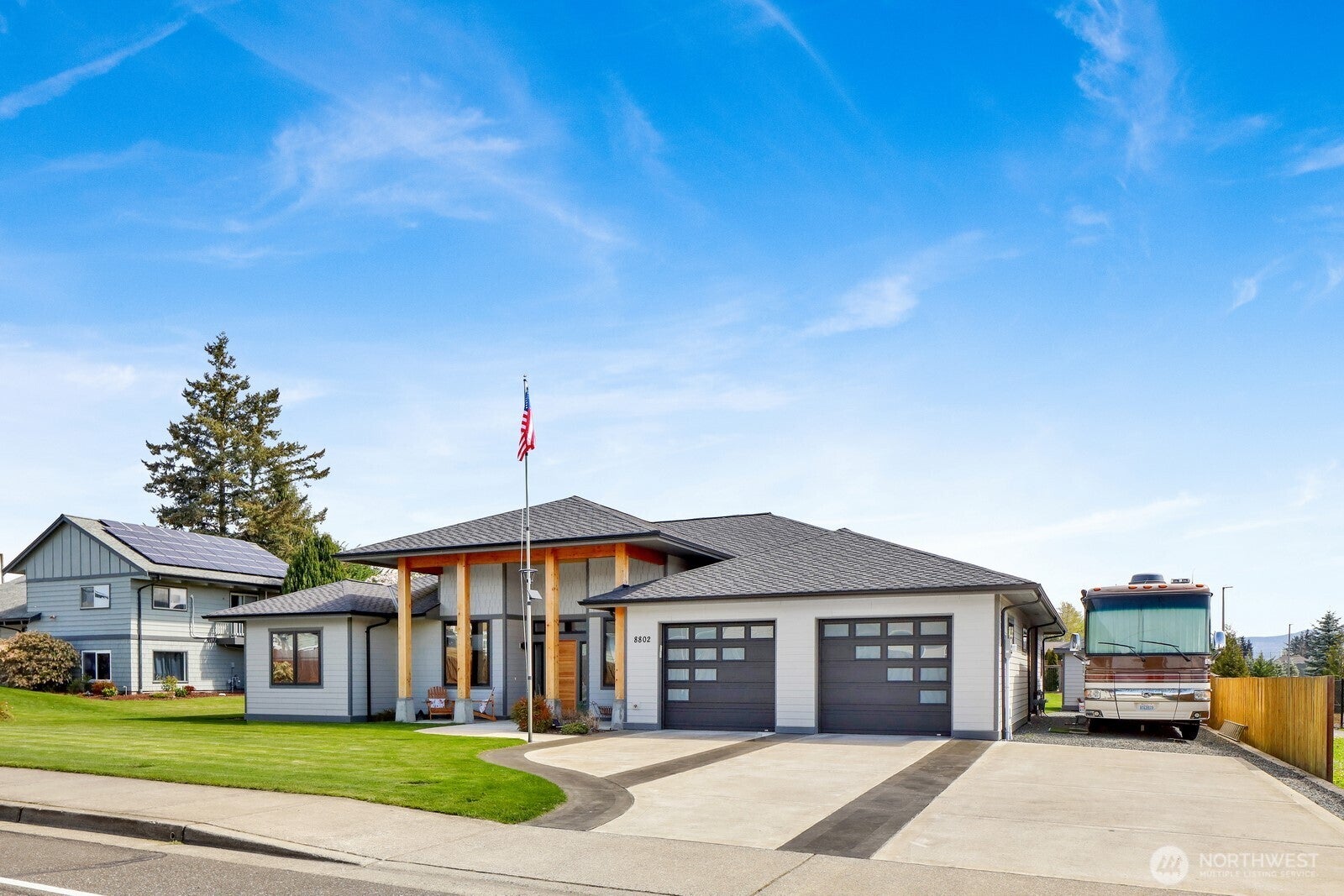 8802 Line Road — photo