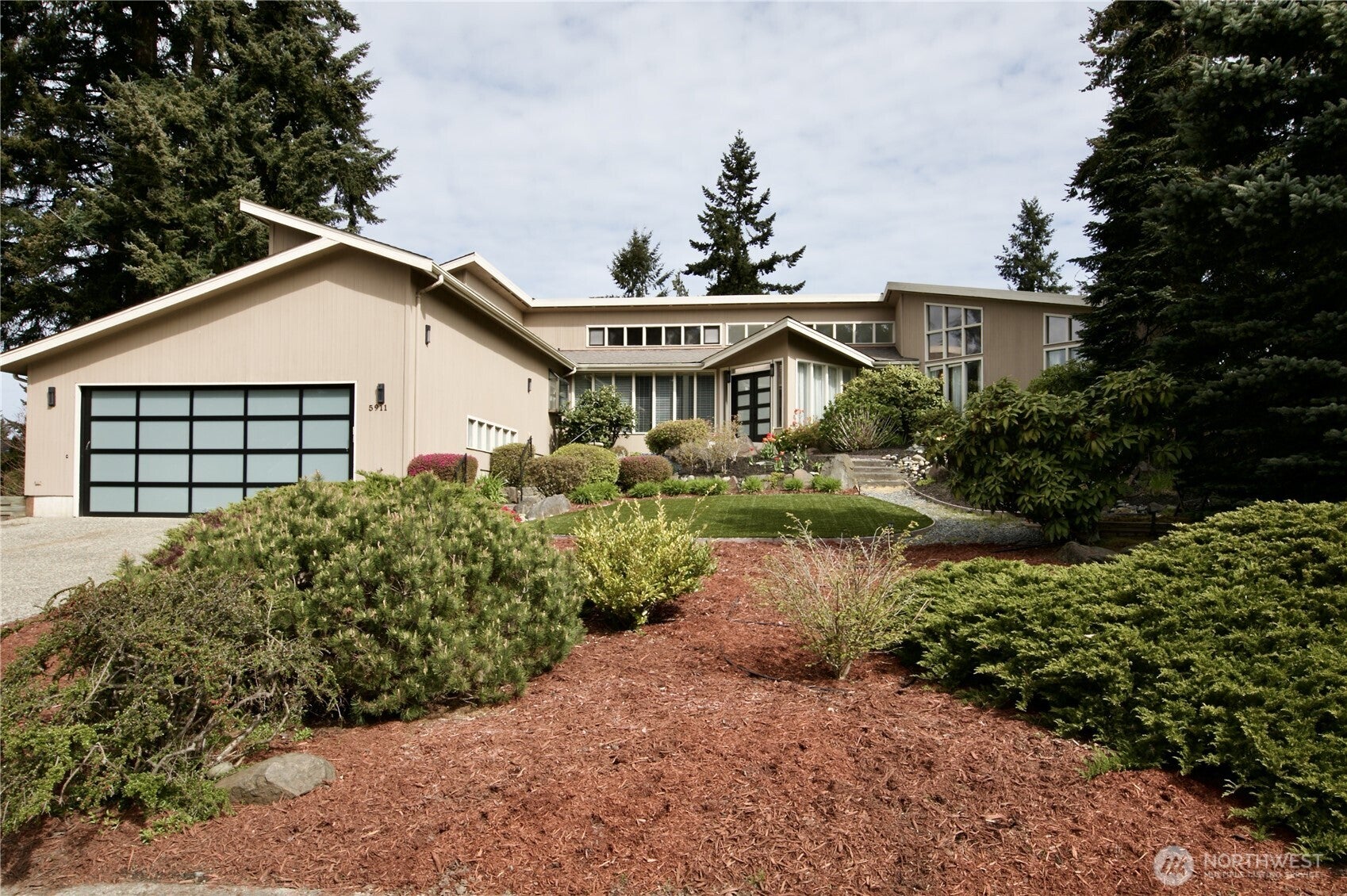 5911 150th Place SW — photo