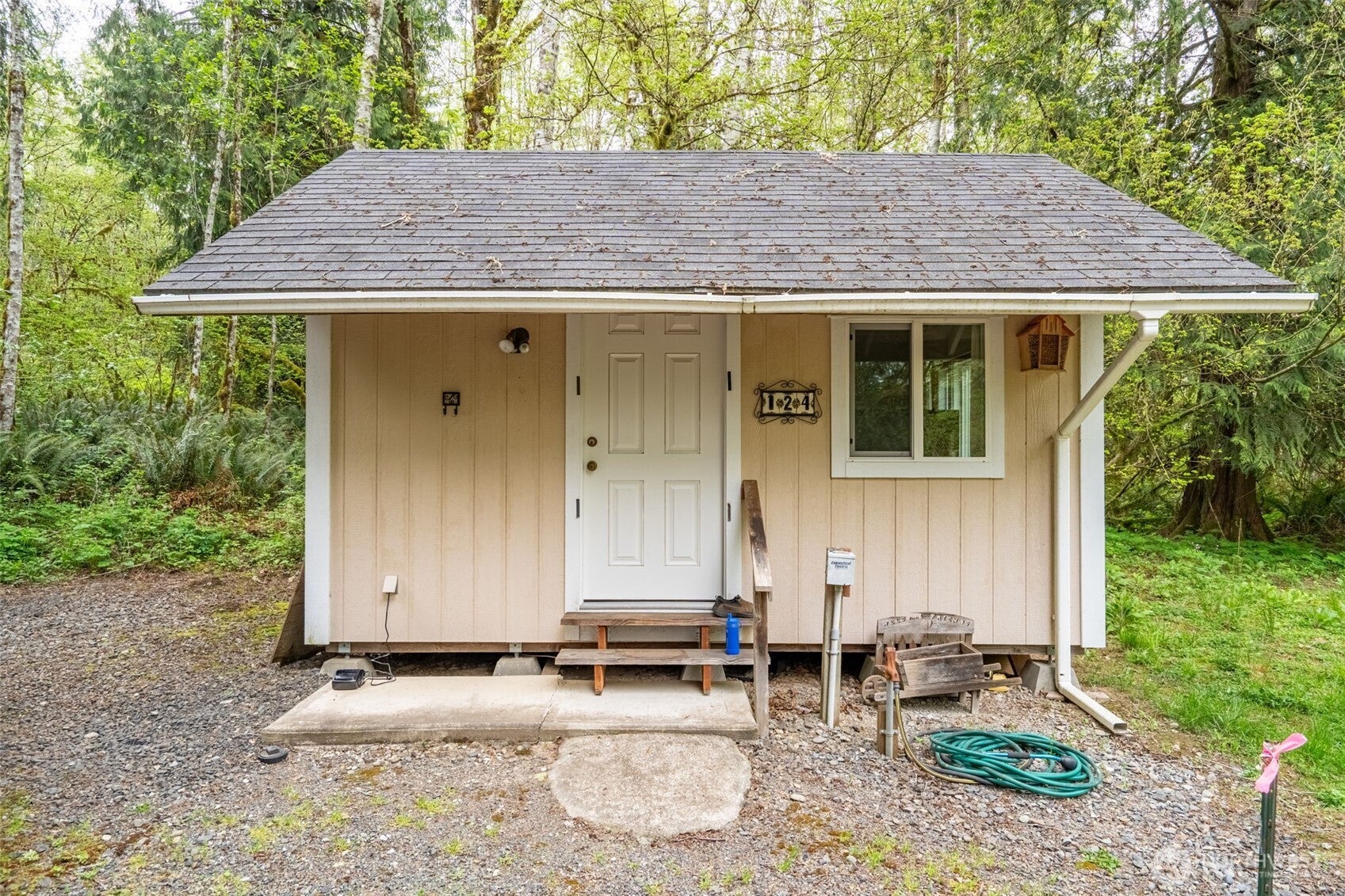 124 Raydel Drive — photo