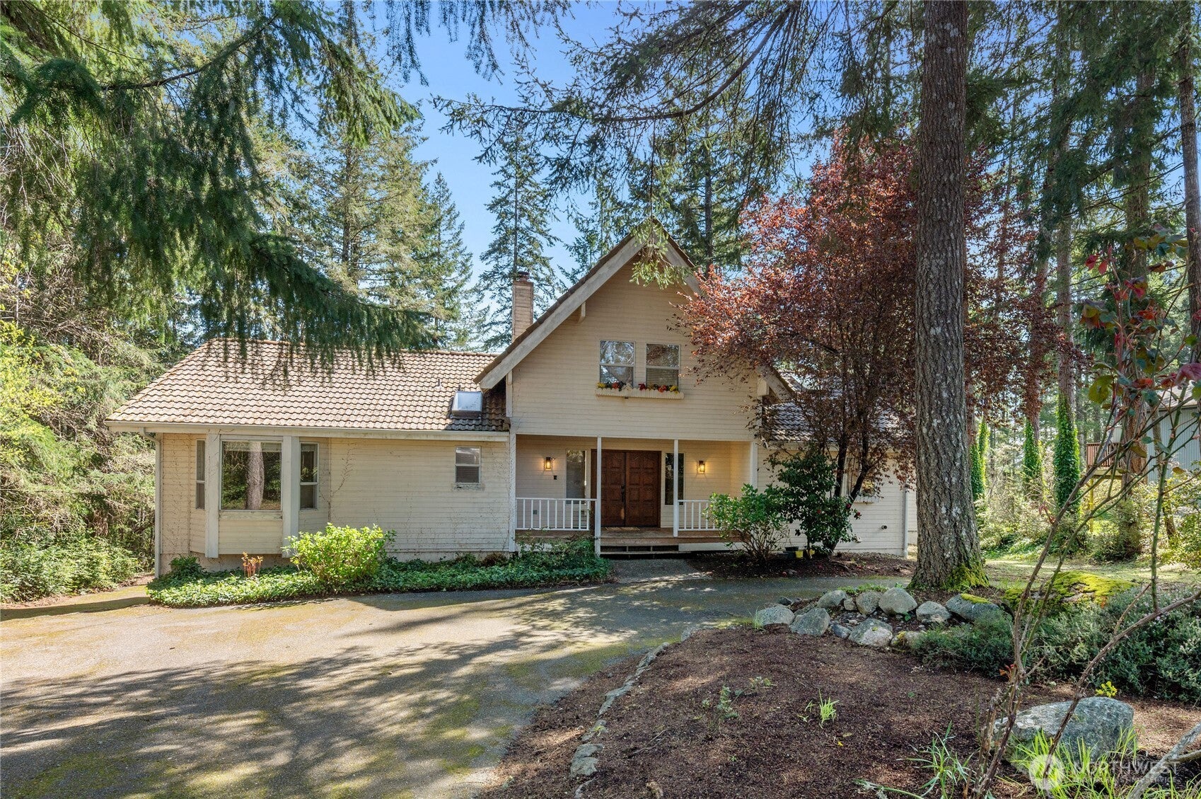 30 E Rainier Drive — photo