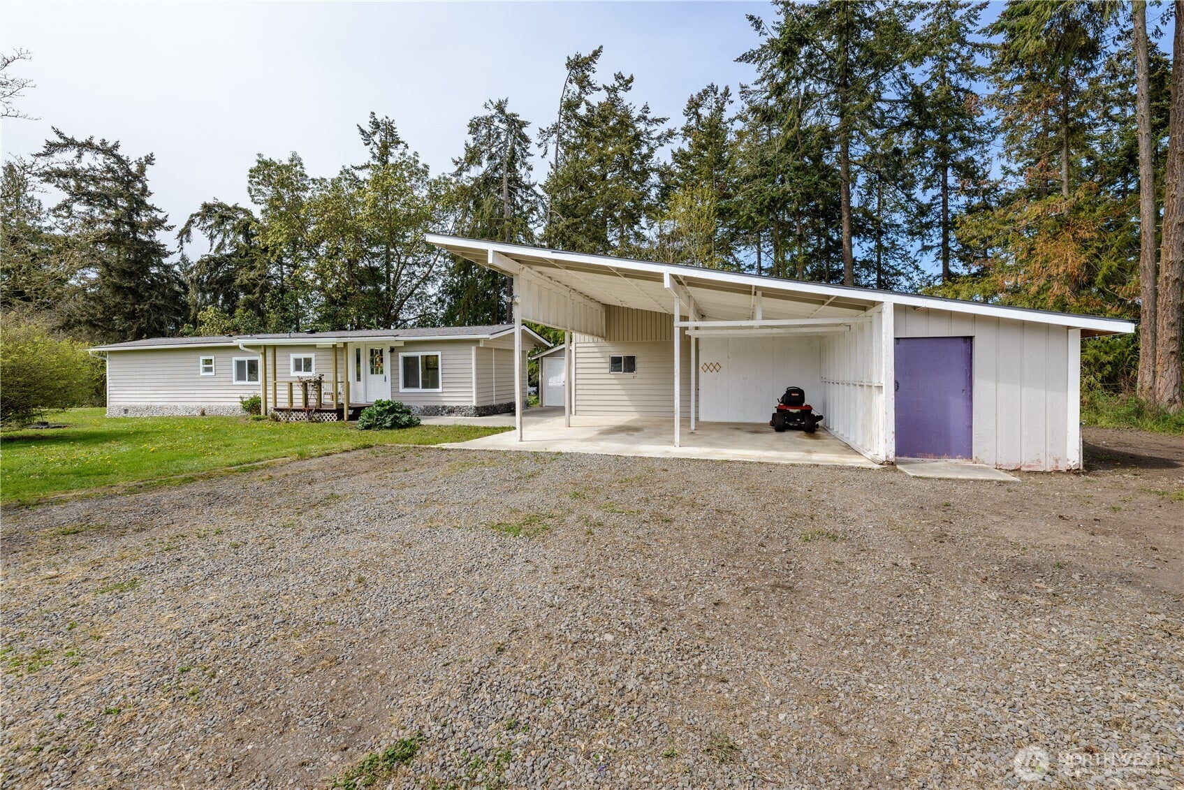 251 Washington Harbor Rd — photo