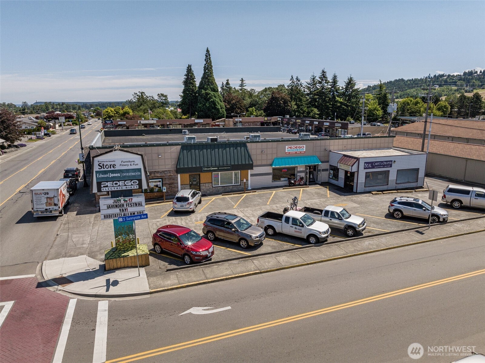 213 E Washington Street — photo