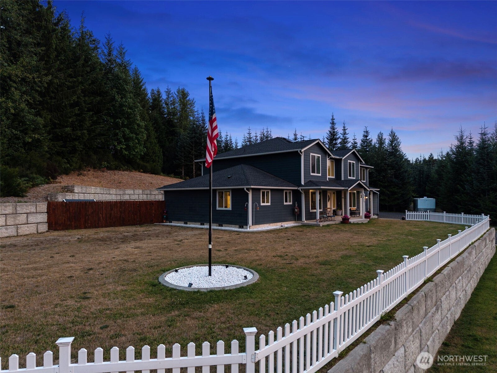 9611 W Belfair Valley Road — photo